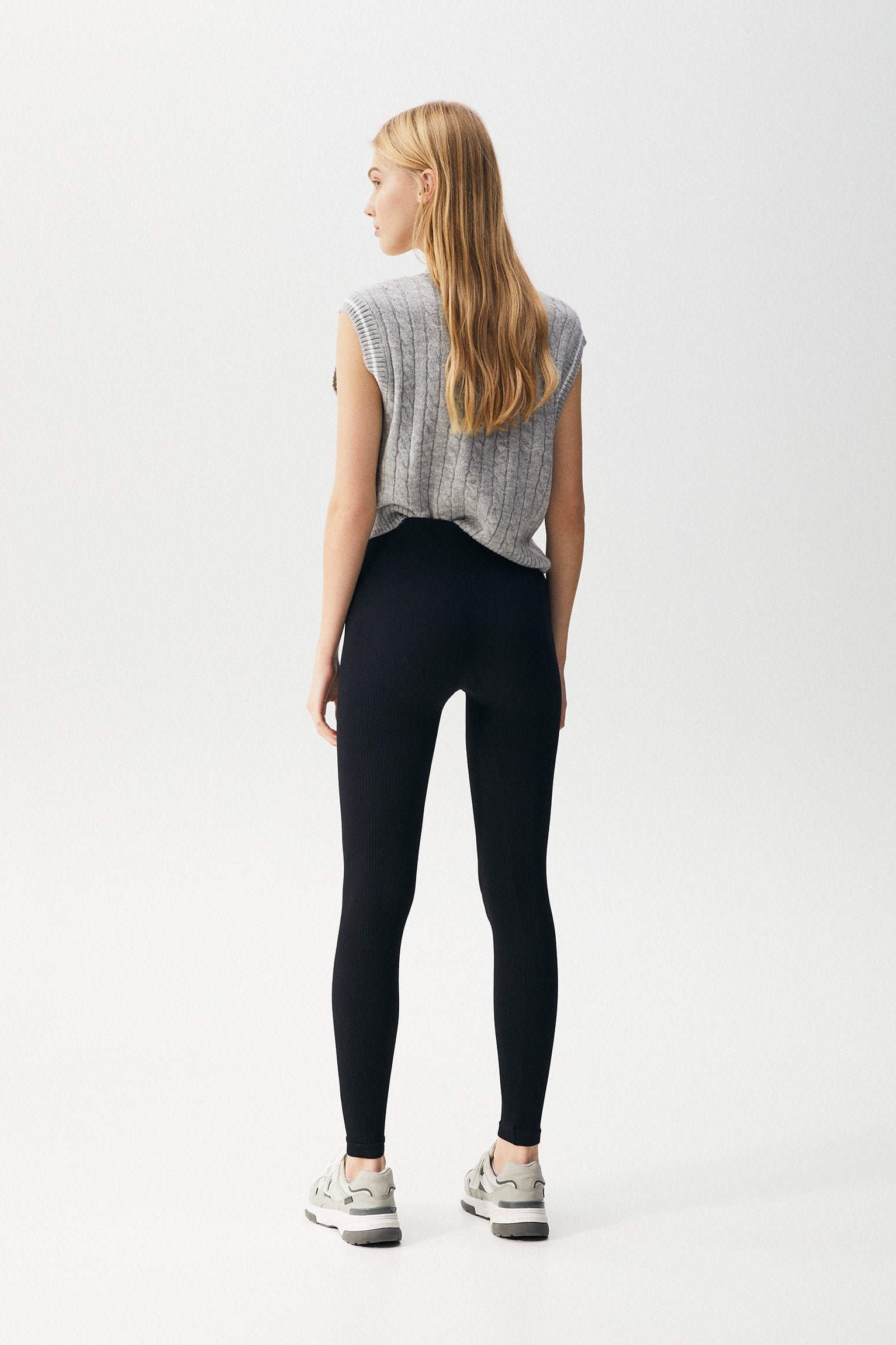 Basic Relax Fit Leggings - الصورة 2