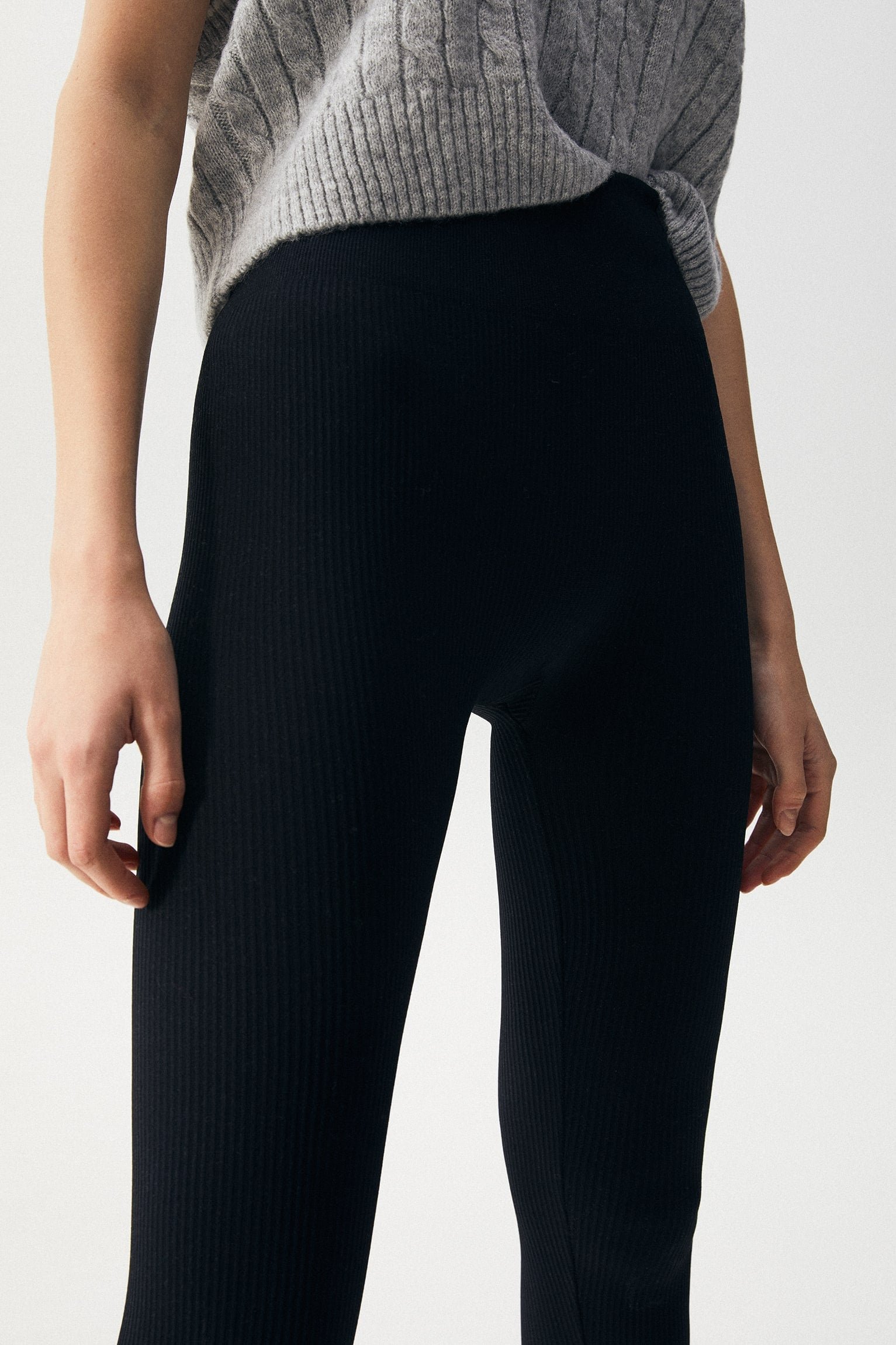Basic Relax Fit Leggings - الصورة 3