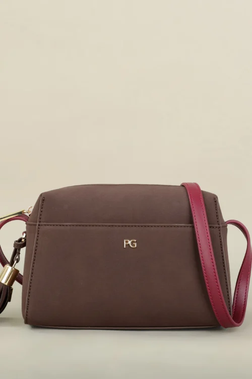 حقيبة PG خفيفة الوزن لخريف/كلاسيكية 2026 بتصميم عصري، حقيبة مربعة أنيقة للنساء، تصميم كلاسيكي