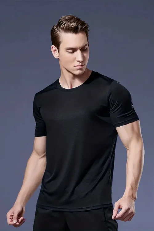 تي شيرت برقبة دائرية قطعة واحدة قميص أسود خفيف للغاية للرجال سريع الجفاف وجيد التهوية ماص للعرق مناسب للياقة البدنية وصالة الألعاب الرياضية والرو
